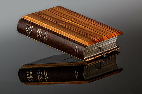 close up photo of holy bible, scripture, gospel, testament HD wallpaper