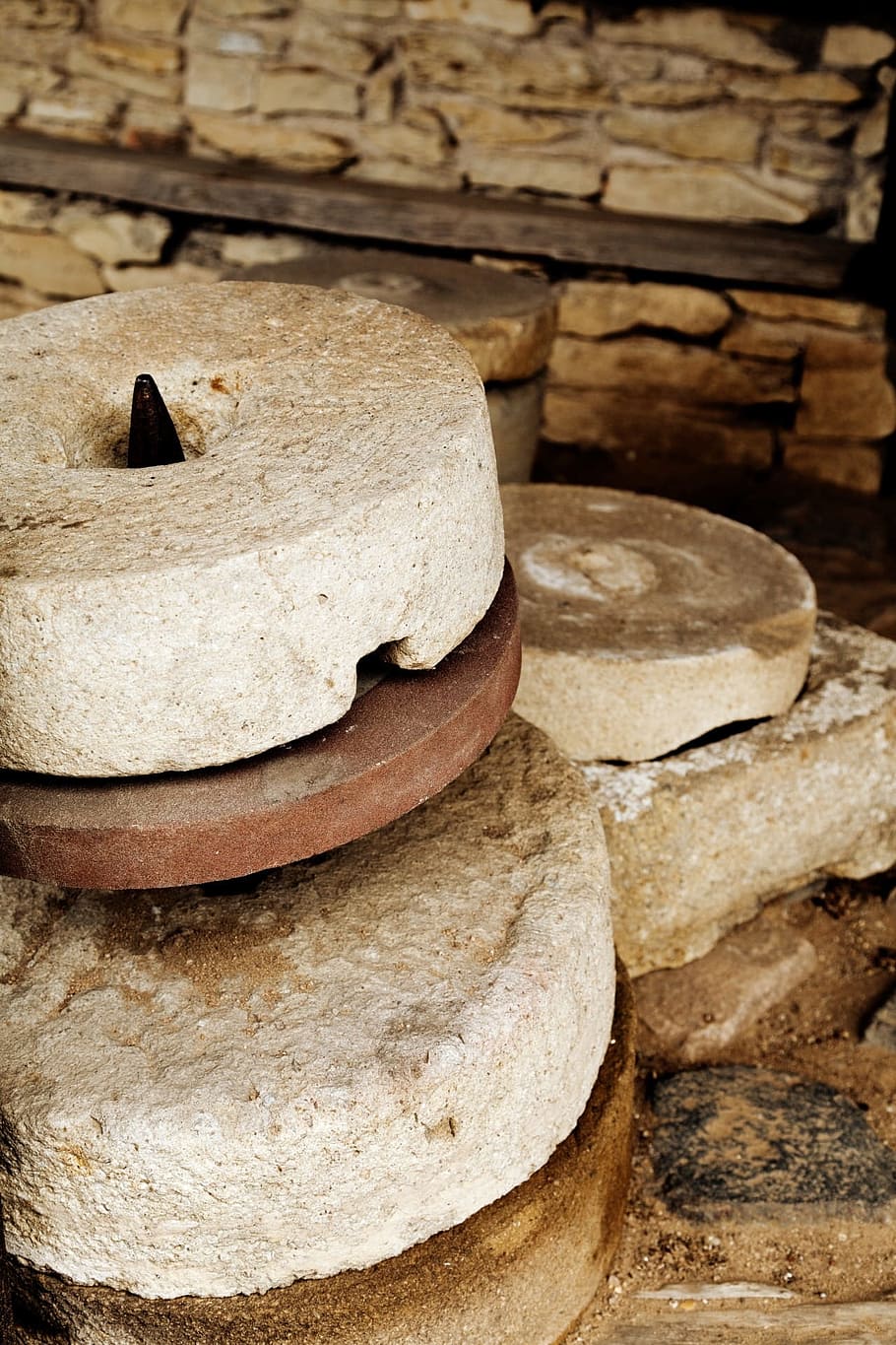 millstone, old, ancient, grinding, round, grindstone, medieval HD wallpaper