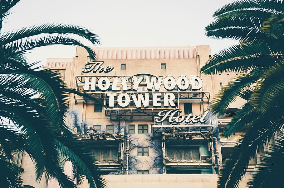 Hollywood Tower Hotel in Los Angeles, California, photo, public domain