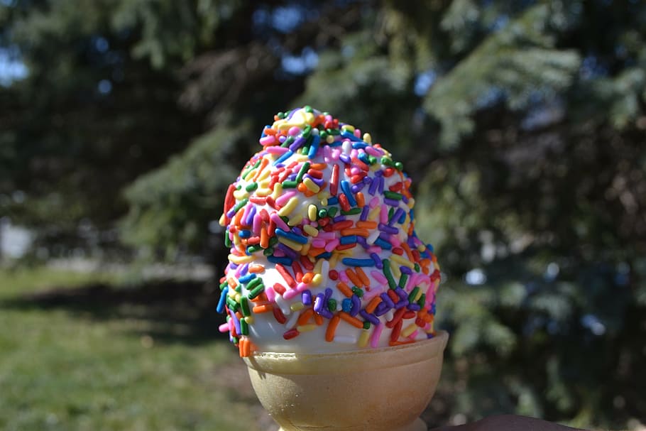 soft serve ice scream with sprinkles, dessert, sweet, food, cold, HD wallpaper