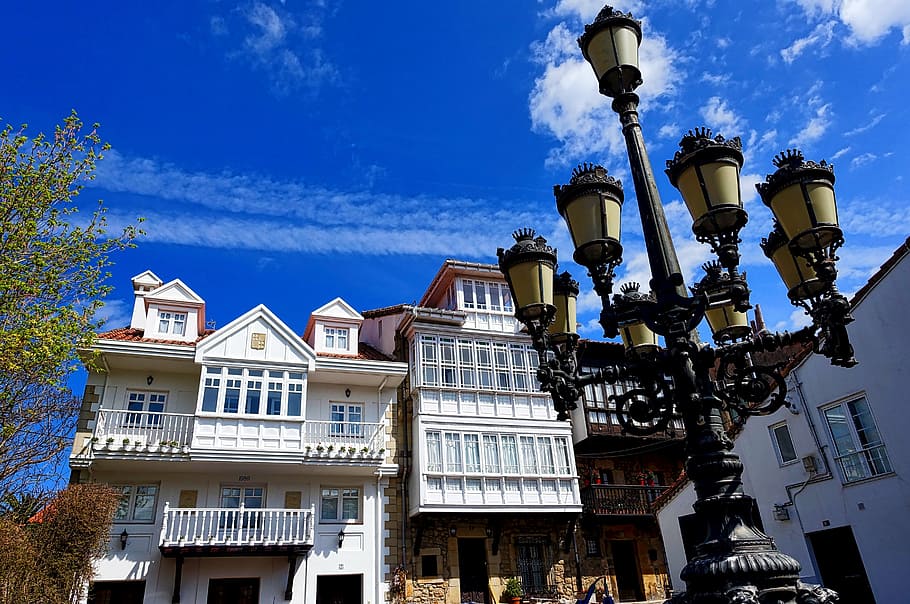 building, lamps, lamp post, facade, white, decoration, architecture HD wallpaper