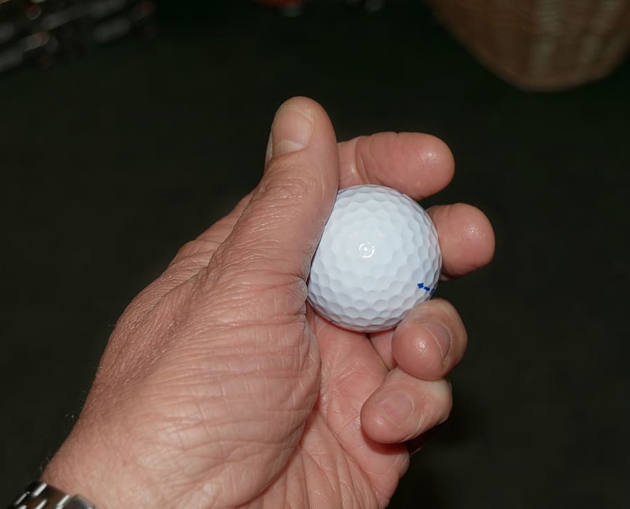 golf, golf ball, hand, holding, sport, game, recreation, leisure HD wallpaper