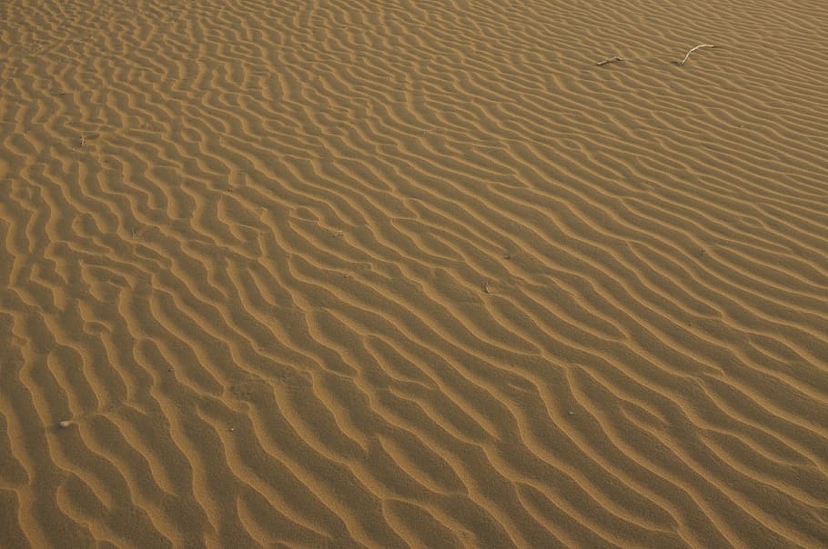 aerial view of desert sand, rippling desert taken during daytime HD wallpaper