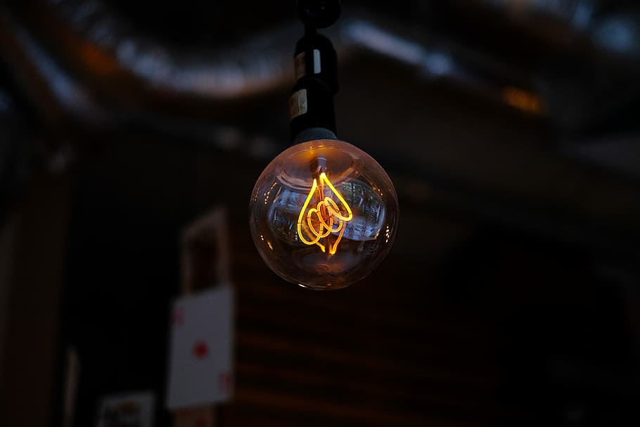 turned on light bulb, selective focus photography of turned on light bulb, HD wallpaper