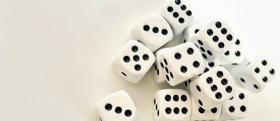 gamble, cube, gambling, luck, risk, play, craps, dice, opportunity HD wallpaper