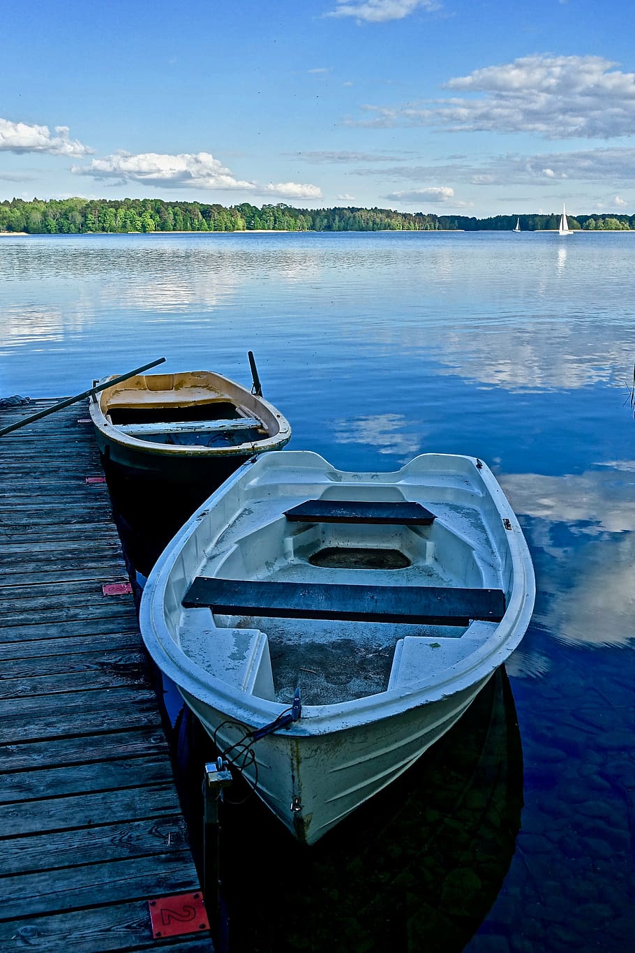 jetty, boats, tranquility, moored, blue, vessels, nautical HD wallpaper