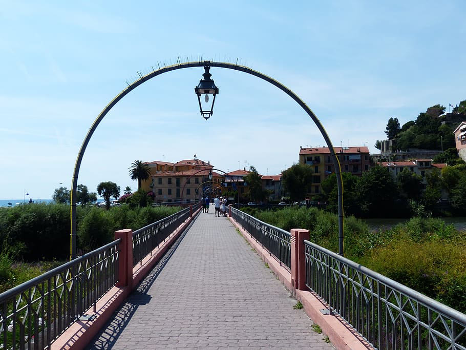Pedestrian Bridge, Bridge, River, Roia, lamp, street lamp, street lighting HD wallpaper