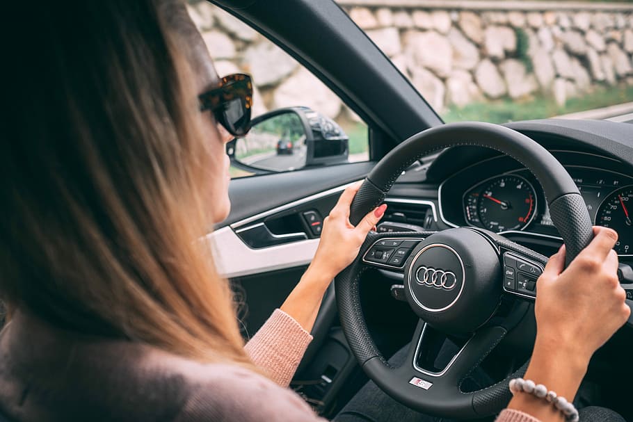 woman driving car, man holding steering wheel, female, dashboard, HD wallpaper
