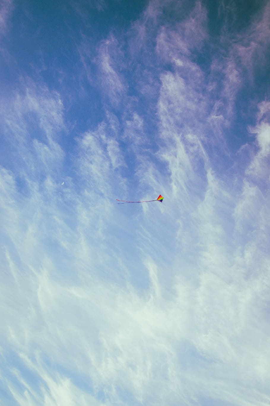 sky, kite, distance, blue, clouds, cloudy, outdoor, flying HD wallpaper