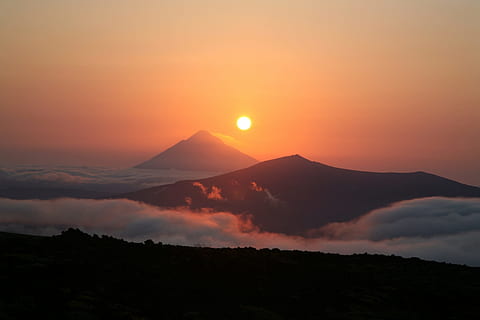 silhouette of mountain during sunset, volcano, evening, mountains HD wallpaper