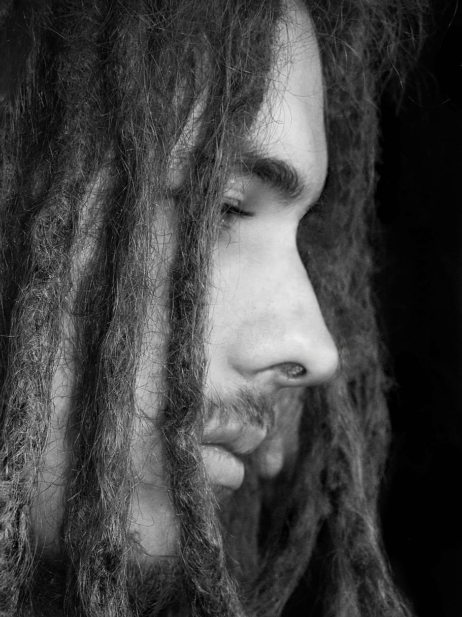 grayscale close-up photography of man, guy, dreadlocks, sad HD wallpaper
