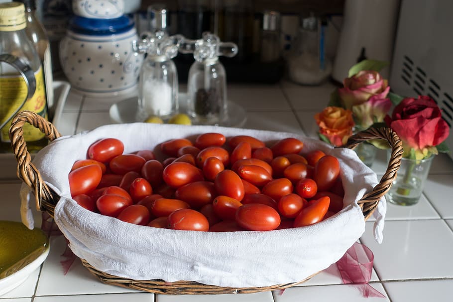 tomato, eggs tomato, basket, salt, pepper, olive oil, rose HD wallpaper