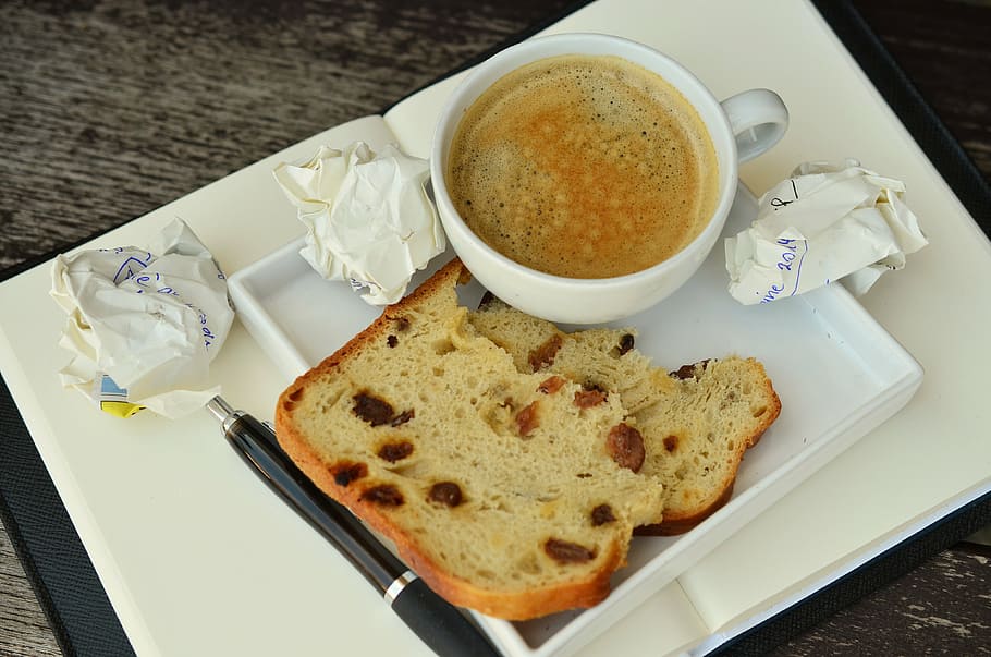 toasted bread on white ceramic plate, coffee, break, coffee break, HD wallpaper