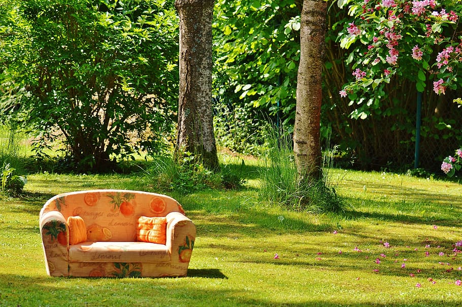 pink sofa on grass field, couch, nature, meadow, rest, chill out HD wallpaper