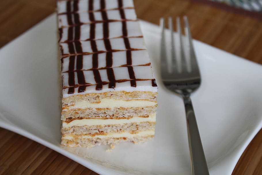 Cream, Slice, Dessert, eszterhazyschnitte, cream slice, food and drink HD wallpaper