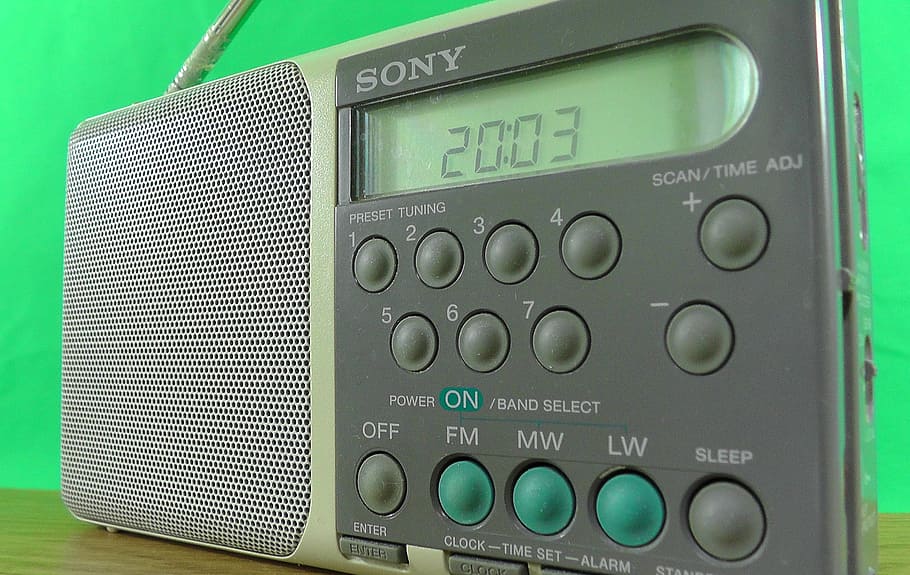 radio, small, green background, antenna, buttons, setting, loud speaker HD wallpaper