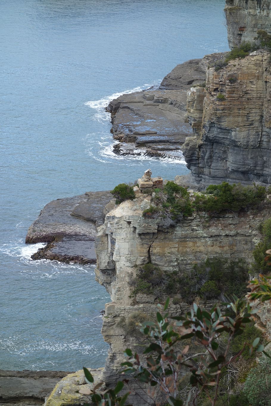 cliffs, sea, water, landscape, rock, beach, rock formation HD wallpaper