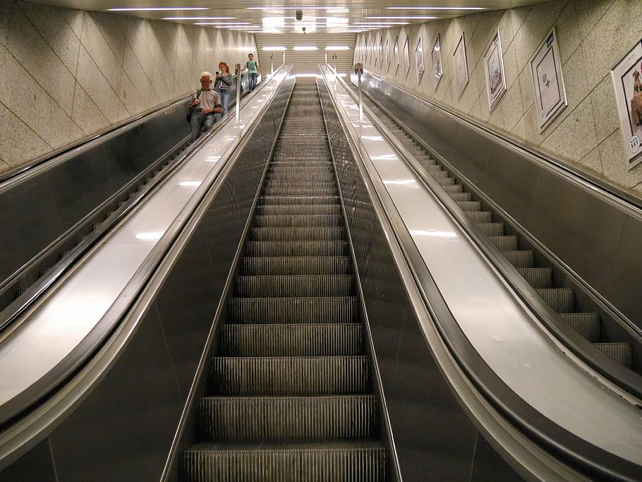s bahn, train, railway station, munich, haltestelle lehel, escalator HD wallpaper