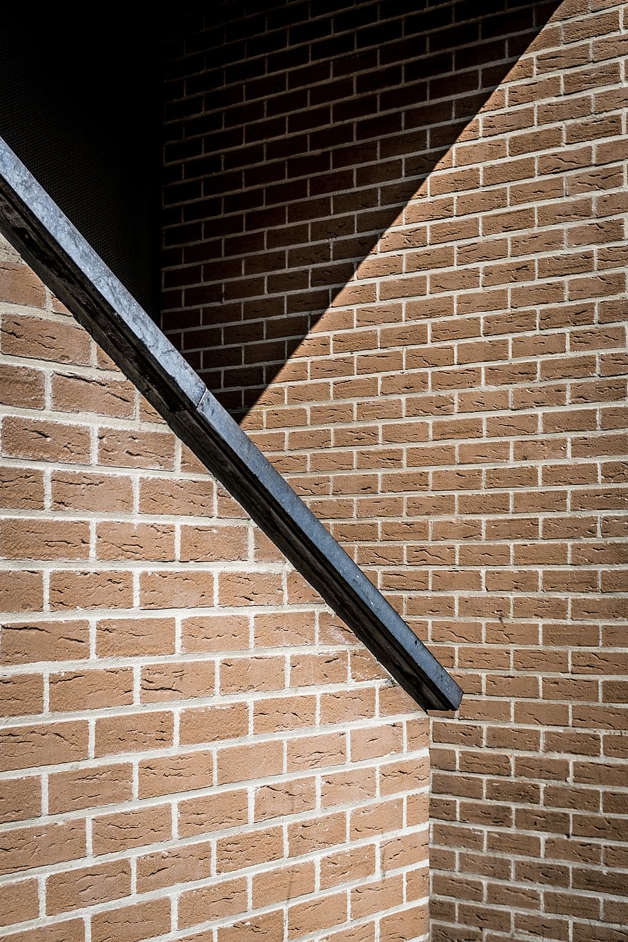 brown brick wall, building, sunlight, shadow, architecture, built structure HD wallpaper