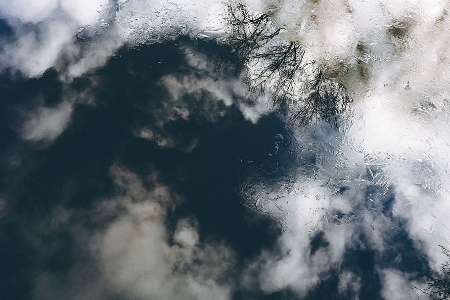 Reflection on the icy river, abstract, nature, weather, blue HD wallpaper