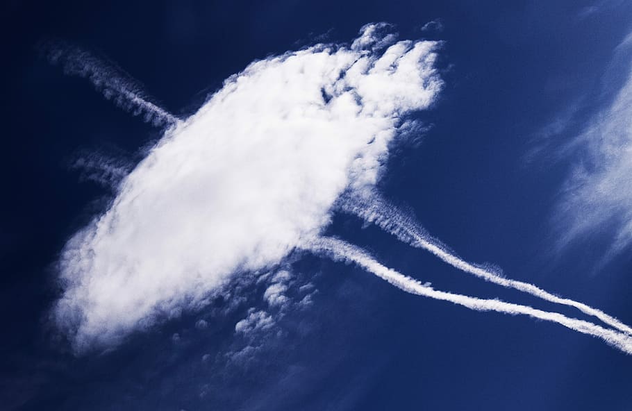 white clouds, sky with cloud formations, trails, lookup, blue HD wallpaper