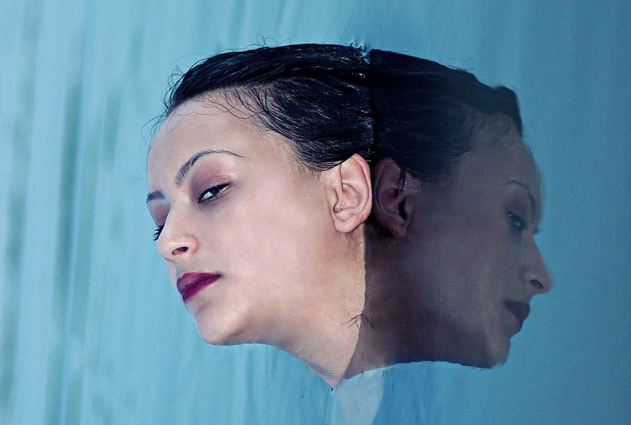 Girl, Water, Reflection, Portrait, mirror, headshot, swimming pool HD wallpaper