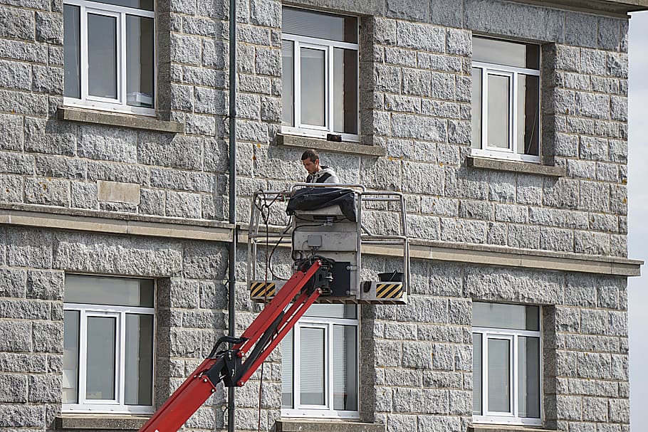 Nacelle, Work, Worker, Man, House, Facade, house facade, city HD wallpaper
