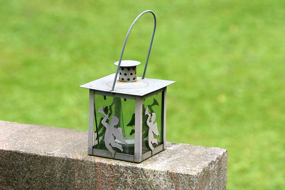 lantern, light, candle, cemetery, contemplative, mourning, peace HD wallpaper
