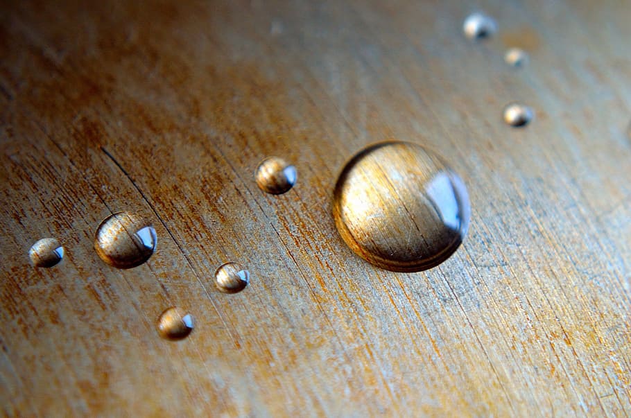 droplet of water on wooden surface, drops, droplets, bubble HD wallpaper