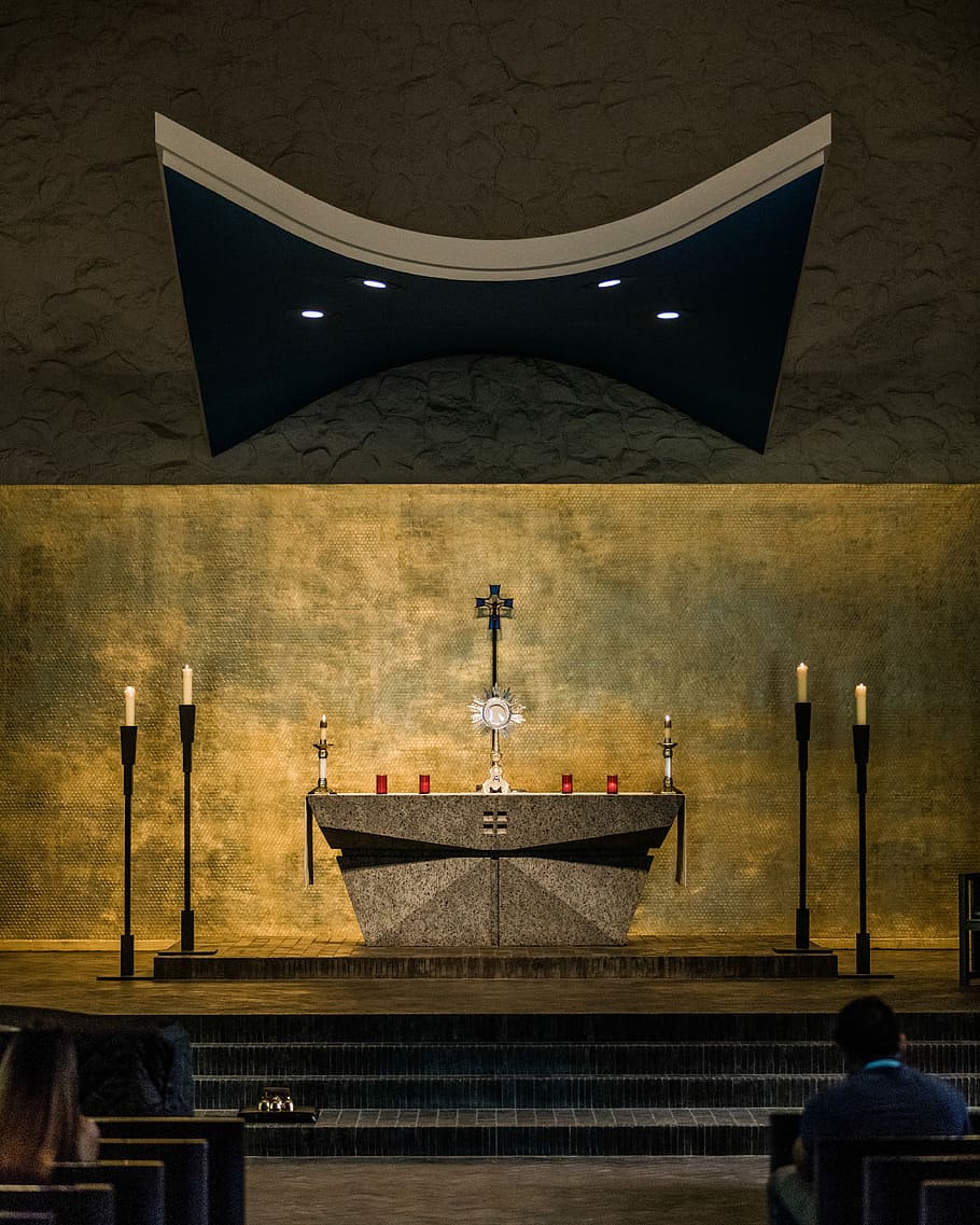 Blessed Sacrament in Adoration, grey desk, catholic, communion
