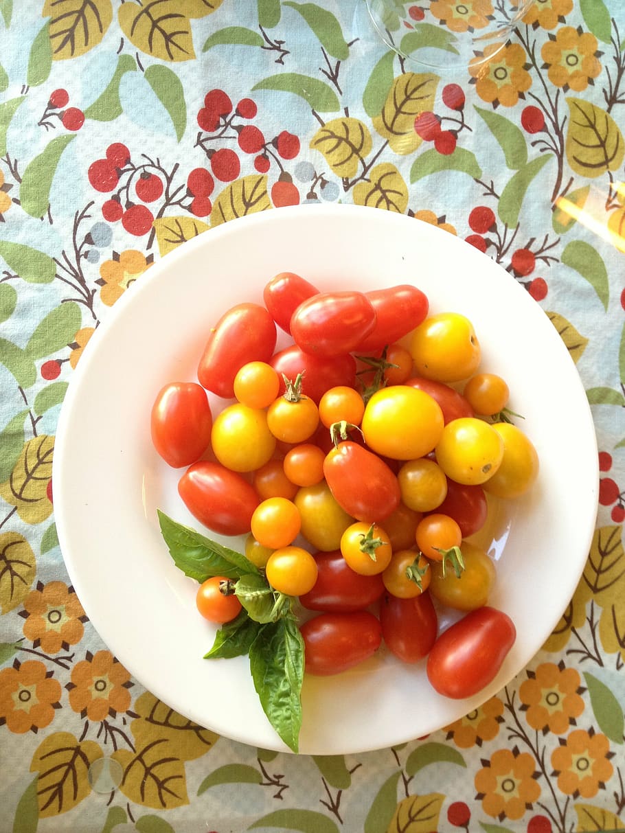 tomatoes, cherry tomato, fresh, food, healthy, vegetable, vegetarian HD wallpaper