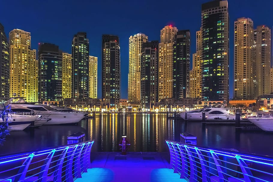 Here are 11 things to consider when booking a dhow cruise ride in Dubai