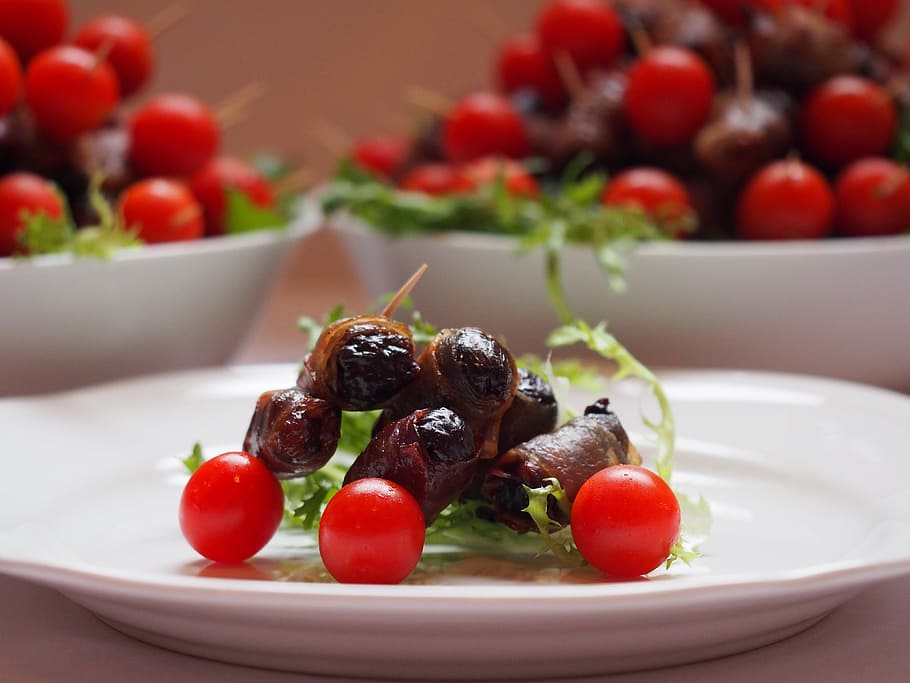 tapas, reception, devils on horseback, snack, food, cherry tomatoes HD wallpaper