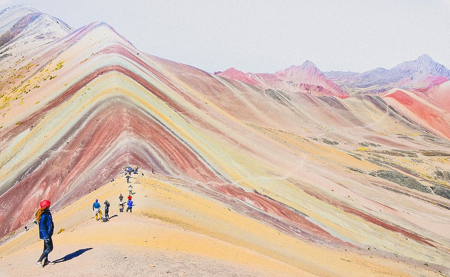 people walking on the mountains during daytime photography, people trekking on mountain during daytime HD wallpaper