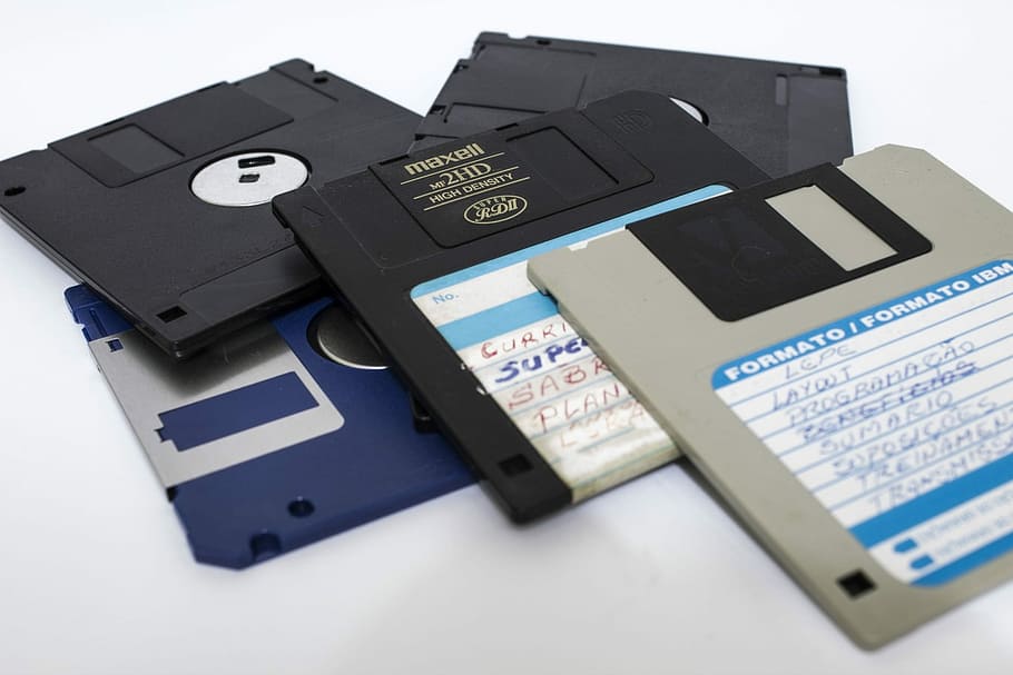 floppy discs on surface, Floppy Disk, Data, Computer, Technology, HD wallpaper