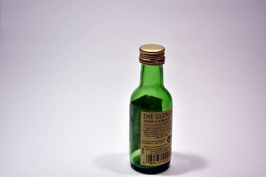 bottle, green, empty, scotch, container, studio shot, green color HD wallpaper