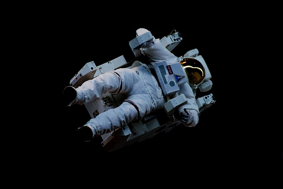 astronaut floating in space, floating astronaut, nasa, uniform, HD wallpaper