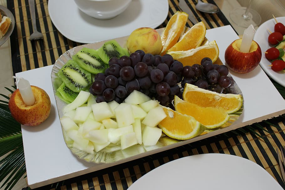 new year dinner, fruit, uva, table, supper, new year's eve HD wallpaper