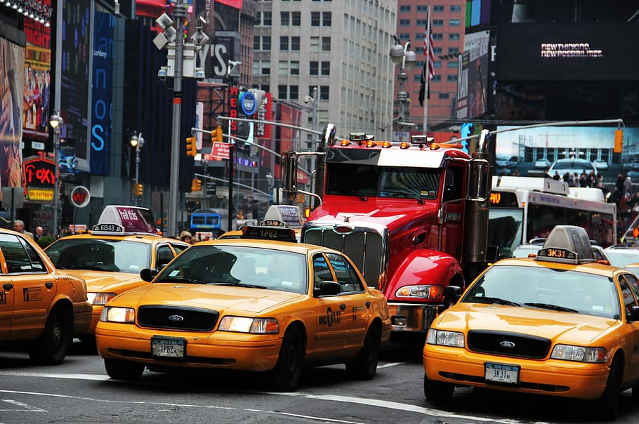 New York Times Square, Yellow Cabs, broadway, seventh avenue