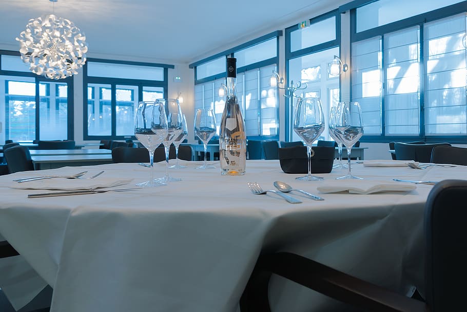 restaurant, table, wine, glasses, indoors, seat, glass - material HD wallpaper