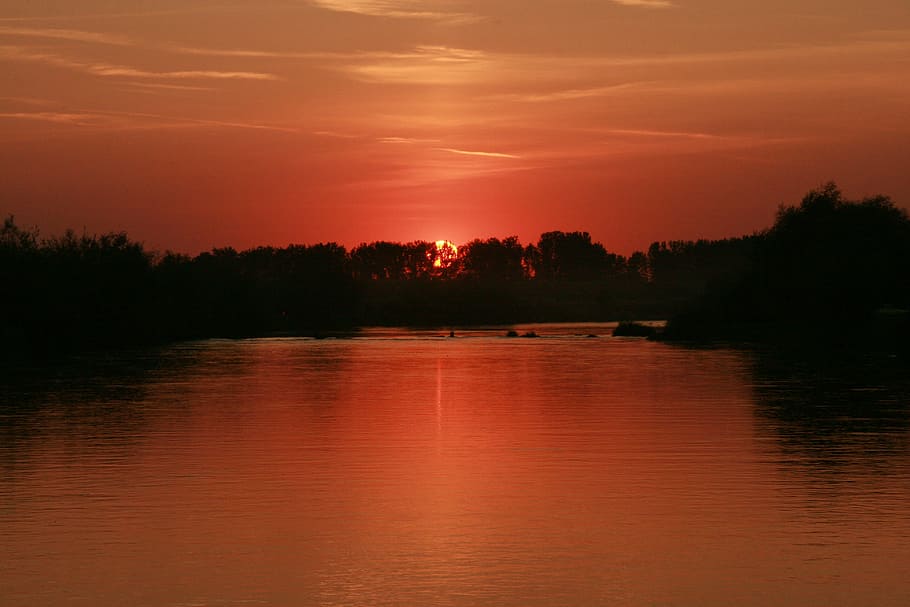 sunset, water, red, reflection, nature, dusk, lake, landscape HD wallpaper