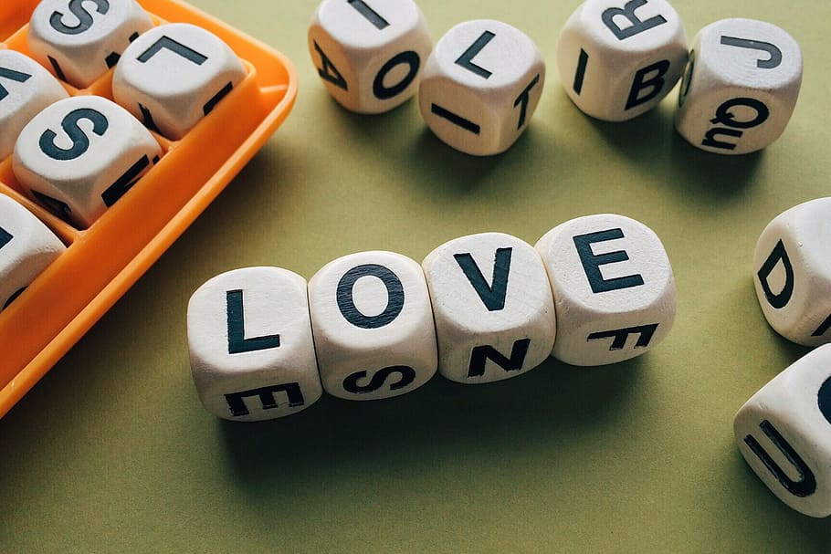 LOVE scrabble, word, letters, boggle, game, number, colored background HD wallpaper