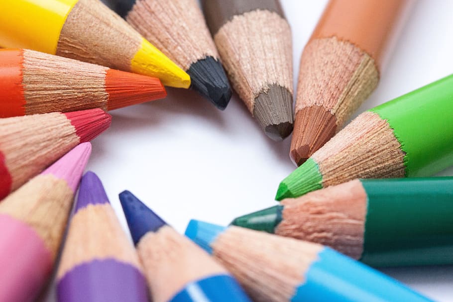 assorted color pencil  formed circle, colored pencils, colour pencils
