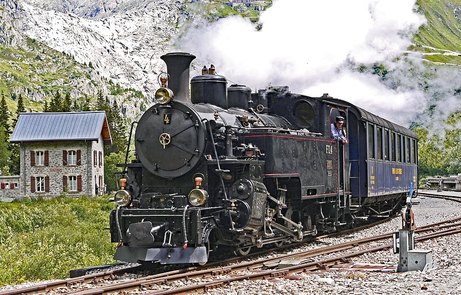 running black train, steam railway furka-bergstrecke, locomotive 4