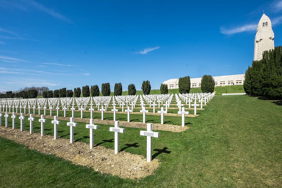 france, verdun, war, monument, memorial, memory, soldiers, cemetery HD wallpaper