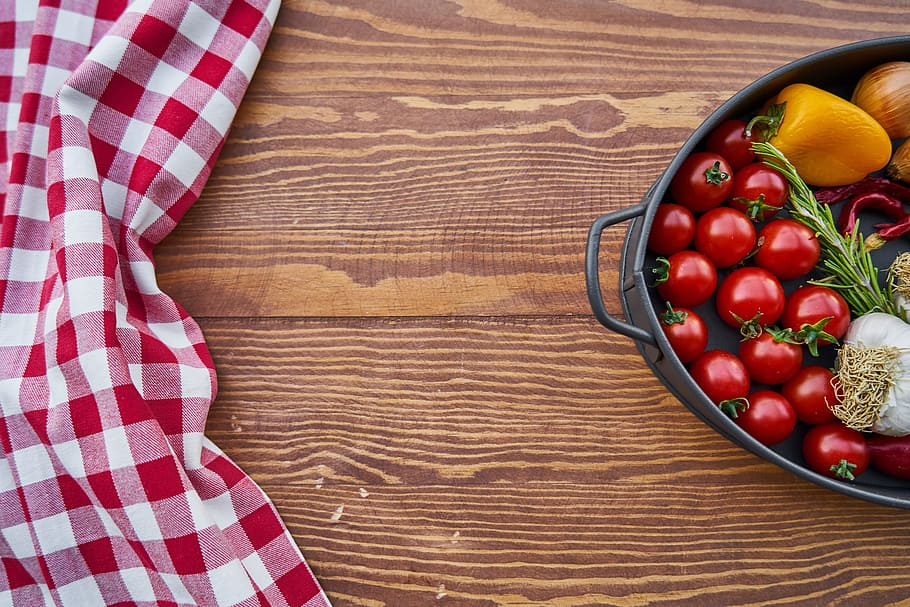 mushrooms, tomato, plate, pot, red, vegan, vegetarian, restaurant, HD wallpaper