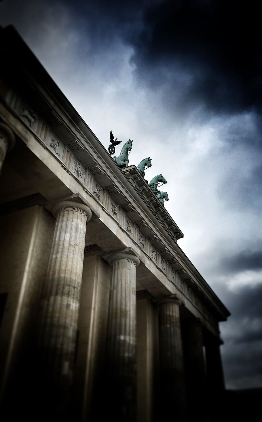 architecture, building, infrastructure, clouds, sky, sculpture HD wallpaper