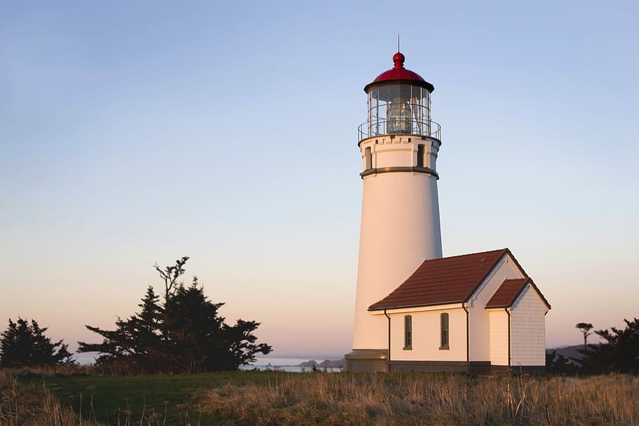 white and brown concrete lighthouse, landscape photography of white and red lighthouse HD wallpaper