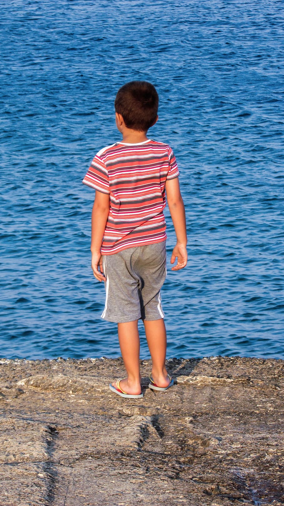 Boy, Sea, Summer, looking, striped, childhood, one boy only HD wallpaper
