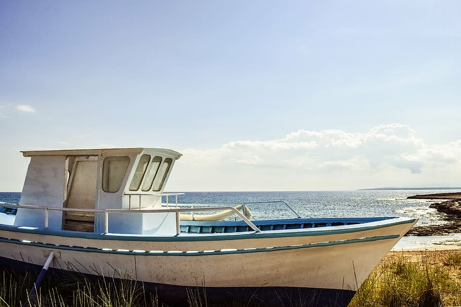 boat, grounded, decorative, sky, clouds, light, sea, beach HD wallpaper
